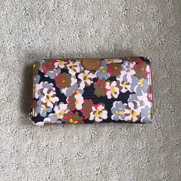 Women's Fossil Clutch/wristlet - Picture 1 of 3